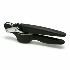 Chef'N - FreshForce Garlic Press